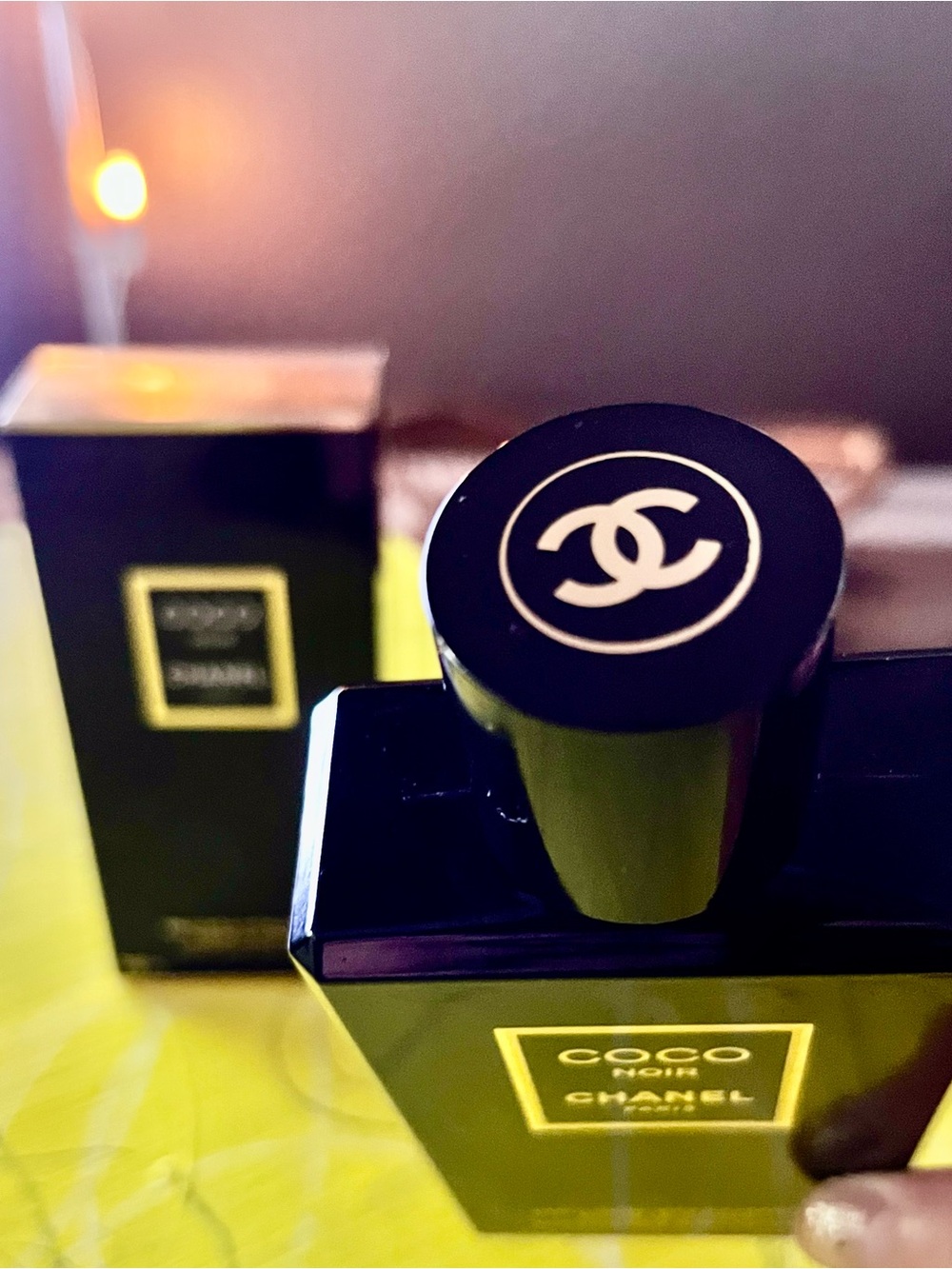 CHANEL Coco Noir Moisturizing Body Lotion - Black & Gold - Picture 3 of 8